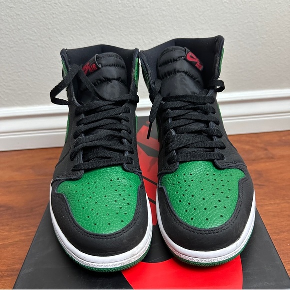 Air Jordan 1 High Pine Green Size 10.5 - Picture 3 of 9